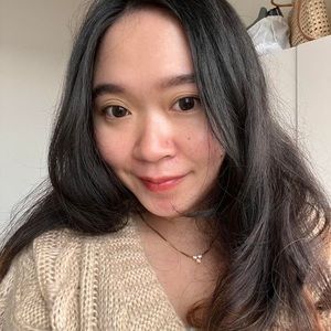 Meet your Posher, Claudia